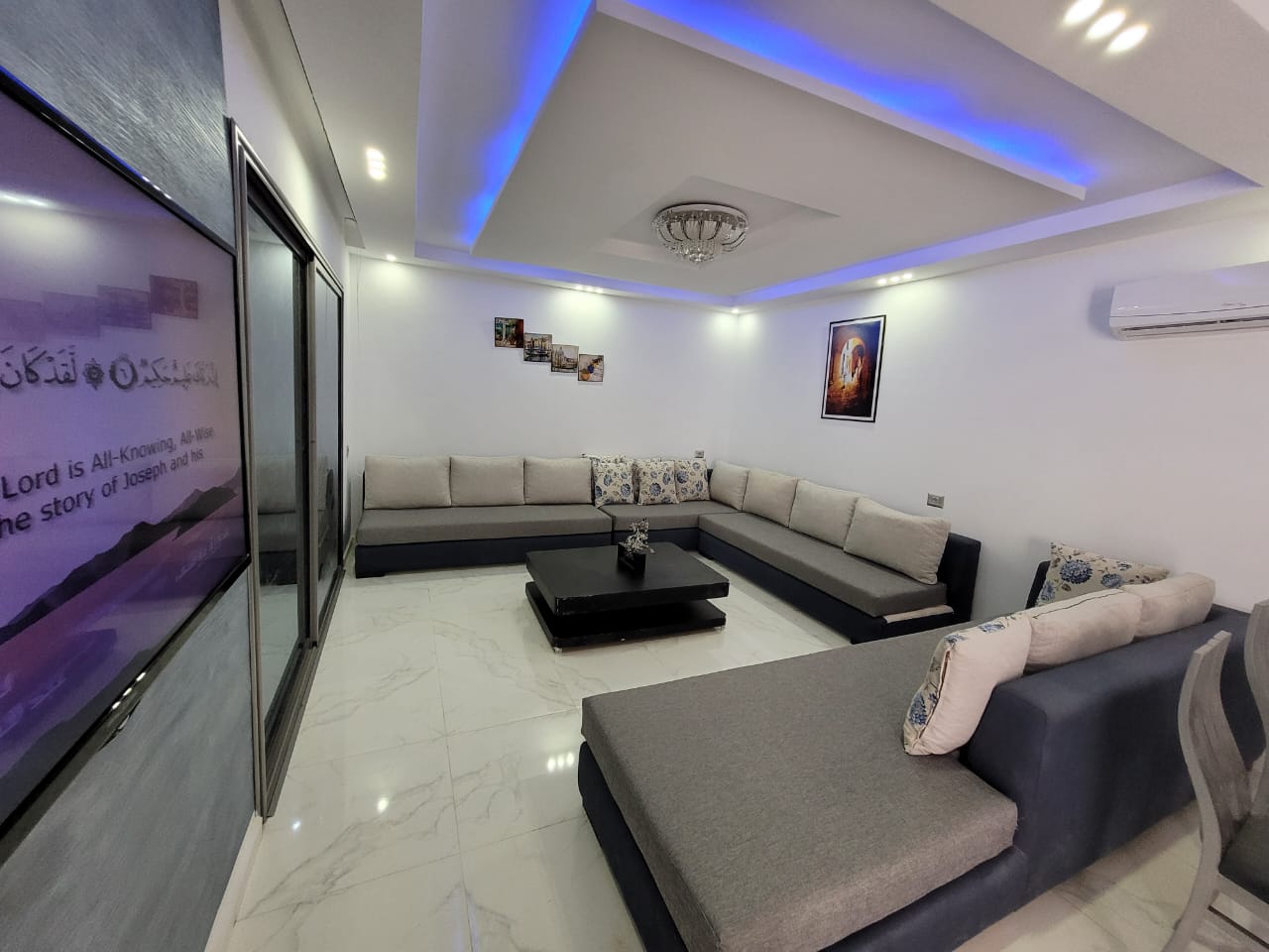 🥀 𝑽𝒊𝒍𝒍𝒂 Capri  🥀