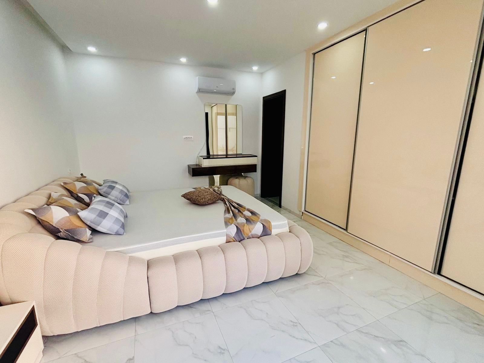 🥀 𝑽𝒊𝒍𝒍𝒂  Enzo 🥀