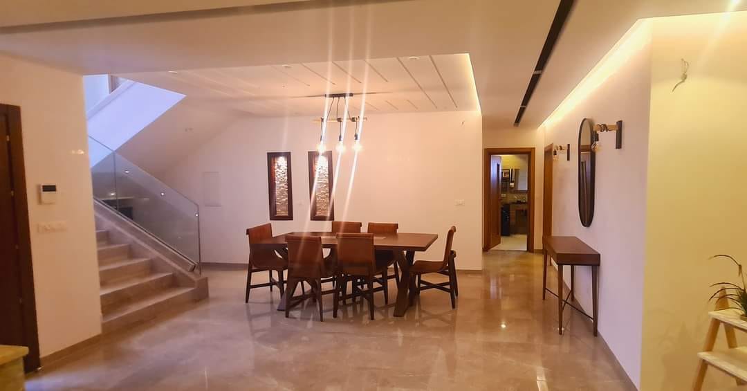 villa Awais