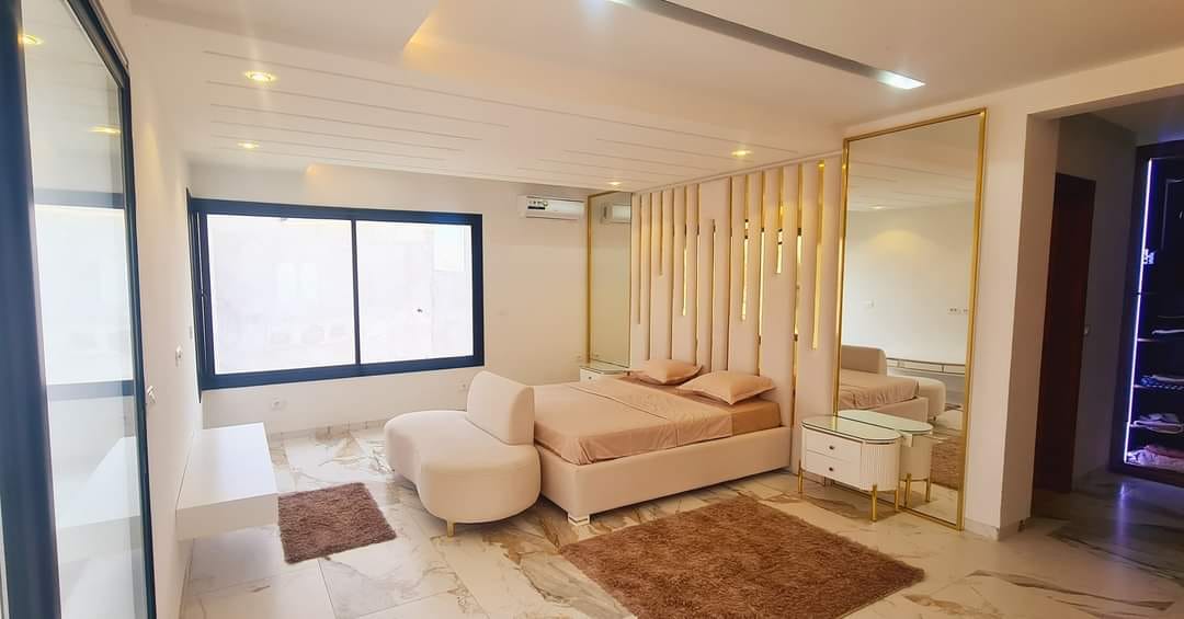 villa Awais