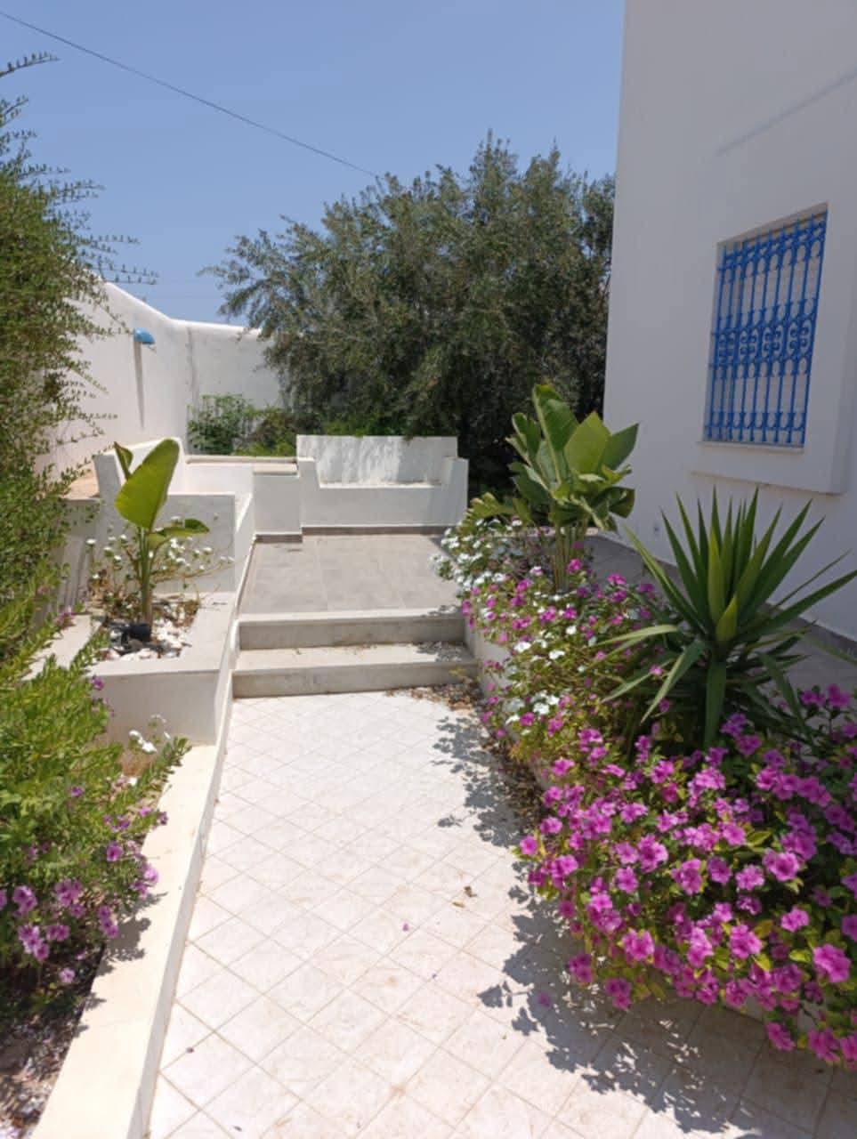 🥀 𝑽𝒊𝒍𝒍𝒂  Ilhem 🥀