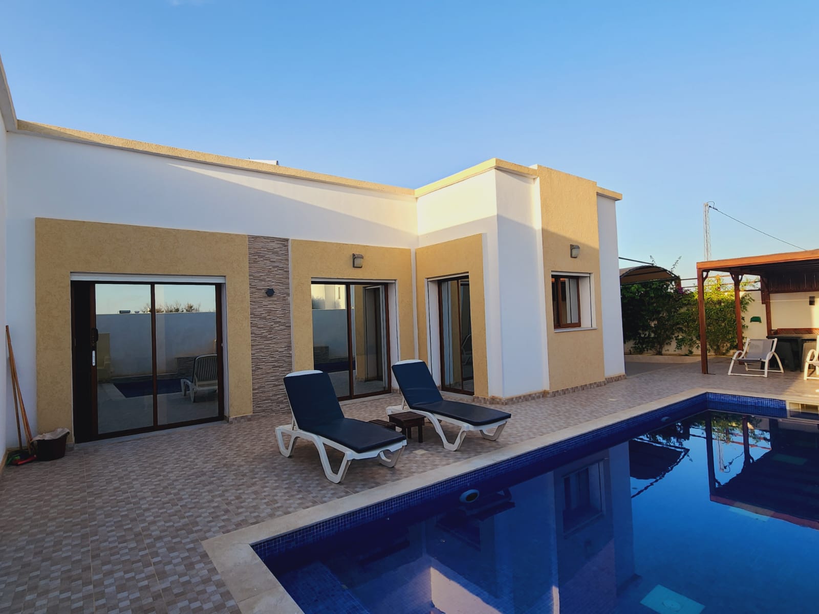 🥀 𝑽𝒊𝒍𝒍𝒂  ARKOU 🥀